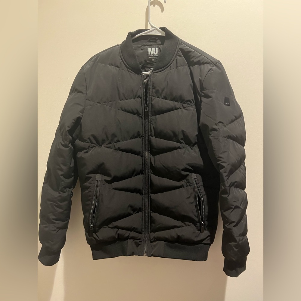 mania jeans black puffer coat no-hood. SIZE M. Barely worn.
